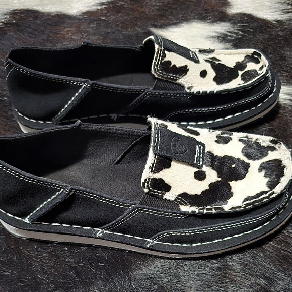 Ariat Shoes - NEW Ariat Cruiser Shoes Black & White Cowhide Print Womens Size 5.5